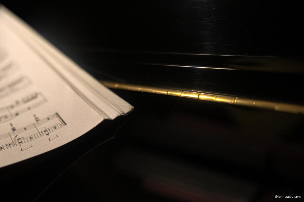 hinge noun \ˈhinj\ : a usually metal piece that attaches a door, gate, or cover to something and allows it to open and close 