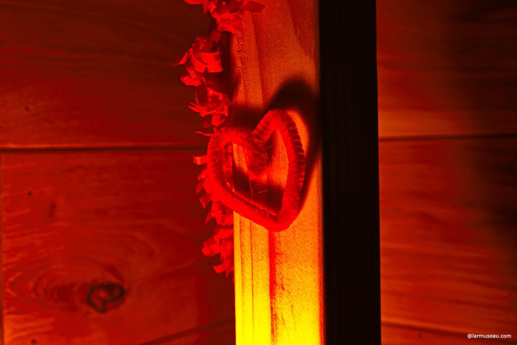 valentine noun val·en·tine \ˈva-lən-ˌtīn\ : a card or gift that you give usually to someone you love on Valentine's Day : a person you give a valentine to 