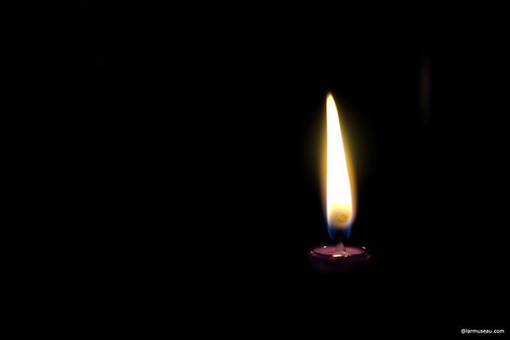 flame noun \ˈflām\ : the hot, glowing gas that can be seen when a fire is burning : a state of burning brightly : strongly felt emotion 
